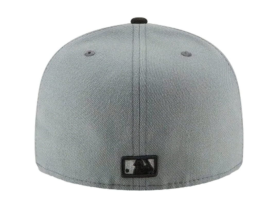 Gorra New Era de los Angeles Dodgers en color gris con visera y logotipo bordado en negro.