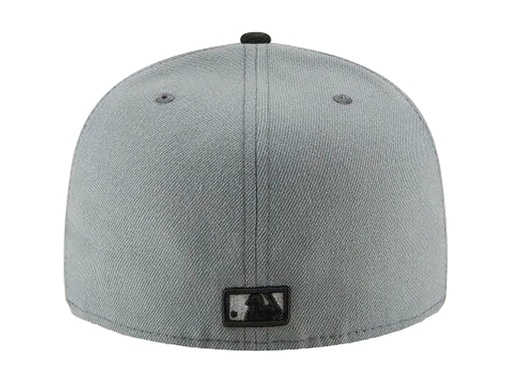 Gorra New Era de los Angeles Dodgers en color gris con visera y logotipo bordado en negro.