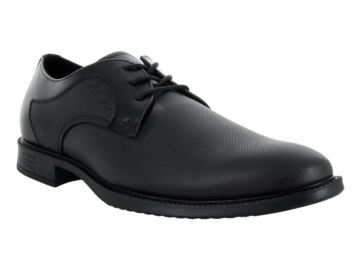 Zapato formal negro para hombre con cordones y acabado mate.