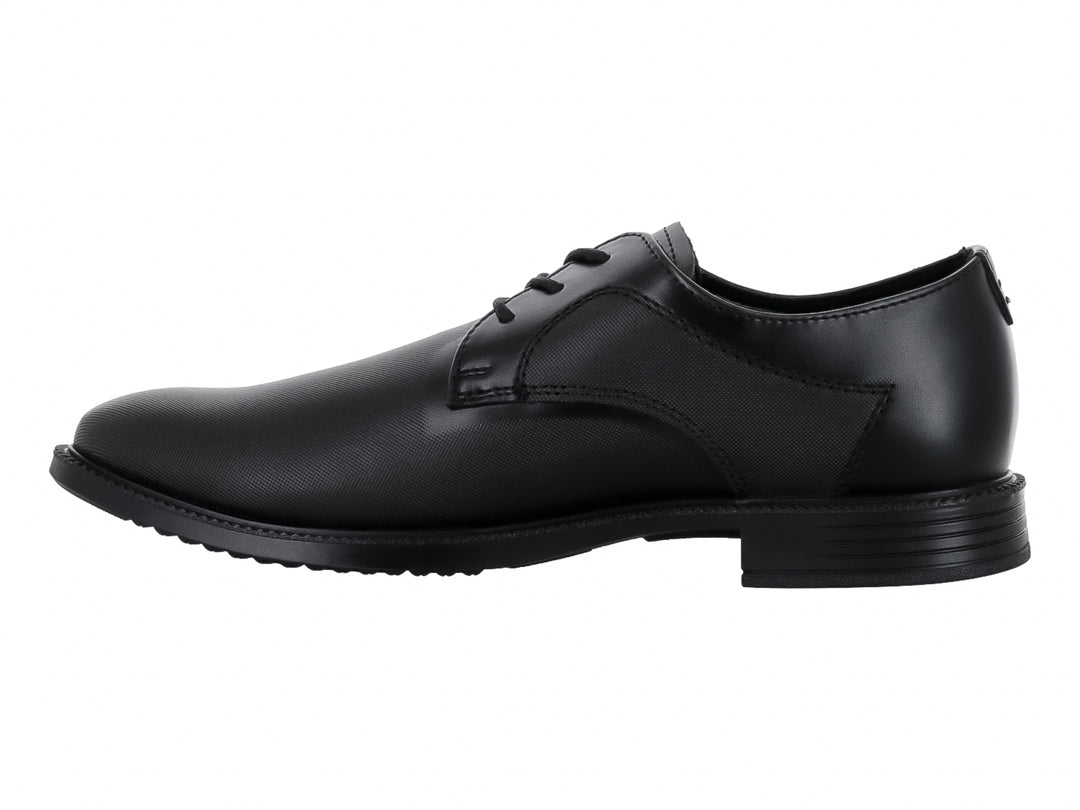 Zapato formal negro para hombre con cordones y acabado mate.