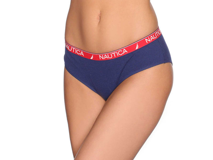 Bragas tipo boyshort de color azul marino con banda elástica roja y logotipo blanco de Nautica, vistas desde atrás.
