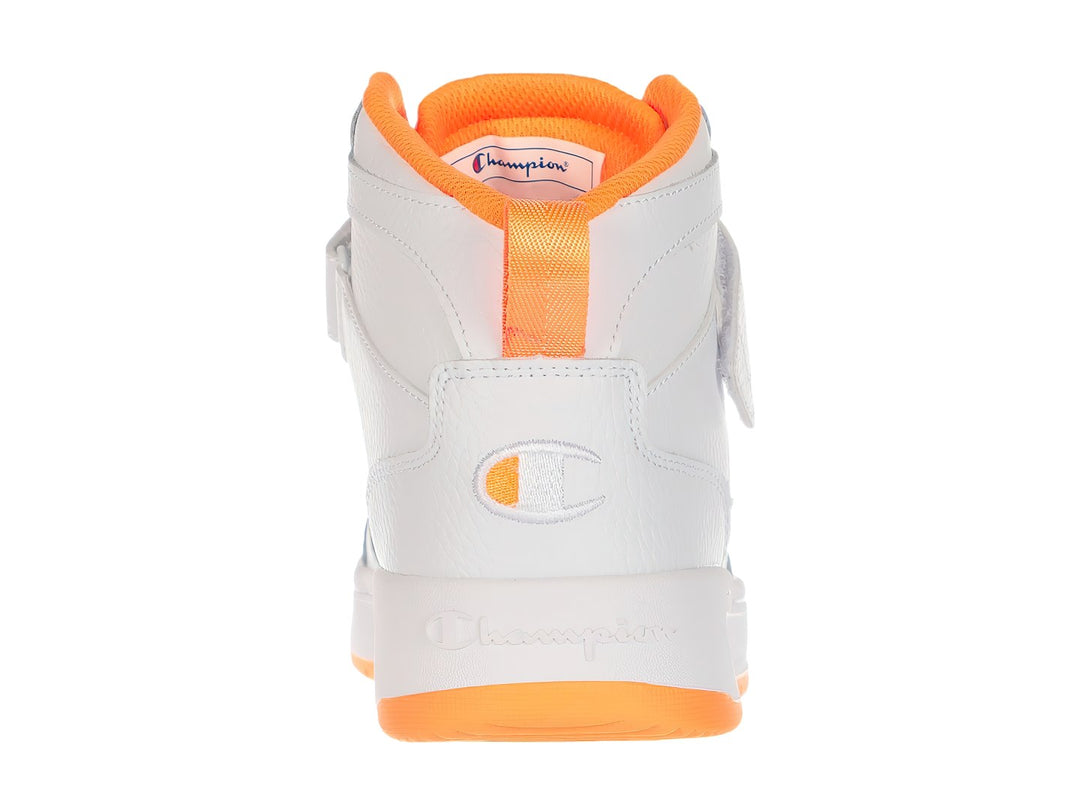 Tenis Champion de bota alta en color blanco con detalles y suela en color naranja.