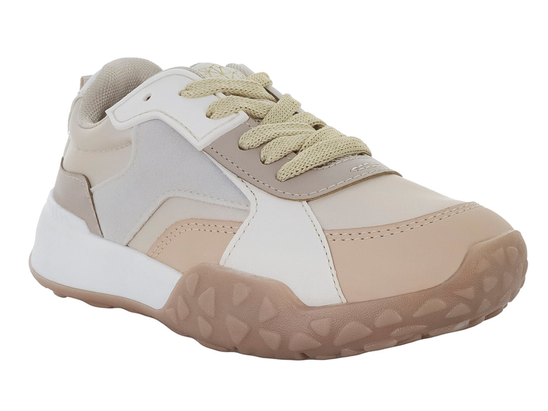 Tenis deportivos infantiles en color maquillaje y blanco con suela texturizada y cordones.