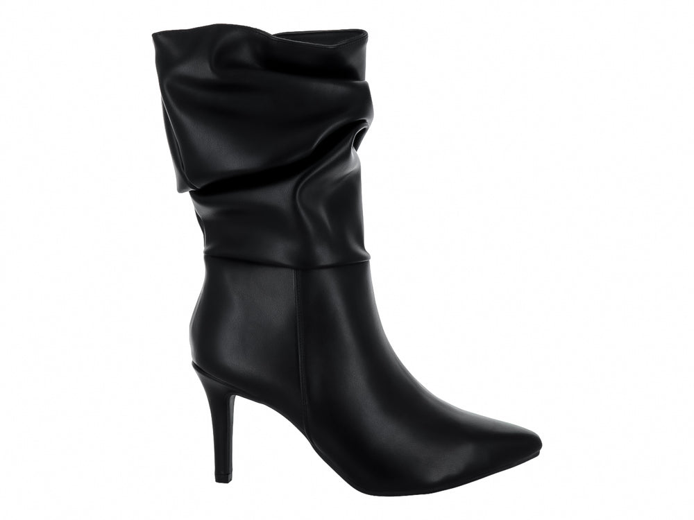 Botas negras de tacón alto para mujer con diseño de caña fruncida y acabado mate.