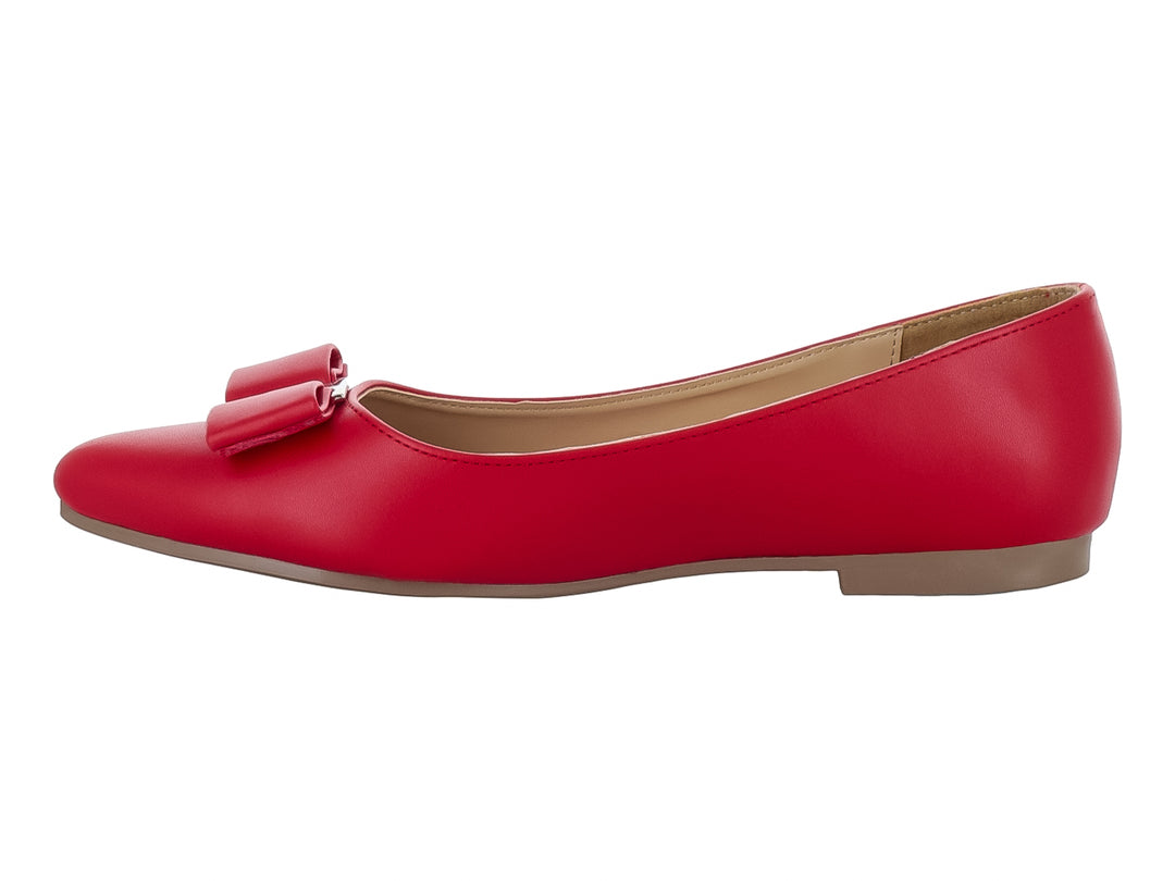 Zapato plano color rojo para mujer con detalle de moño en la parte frontal.
