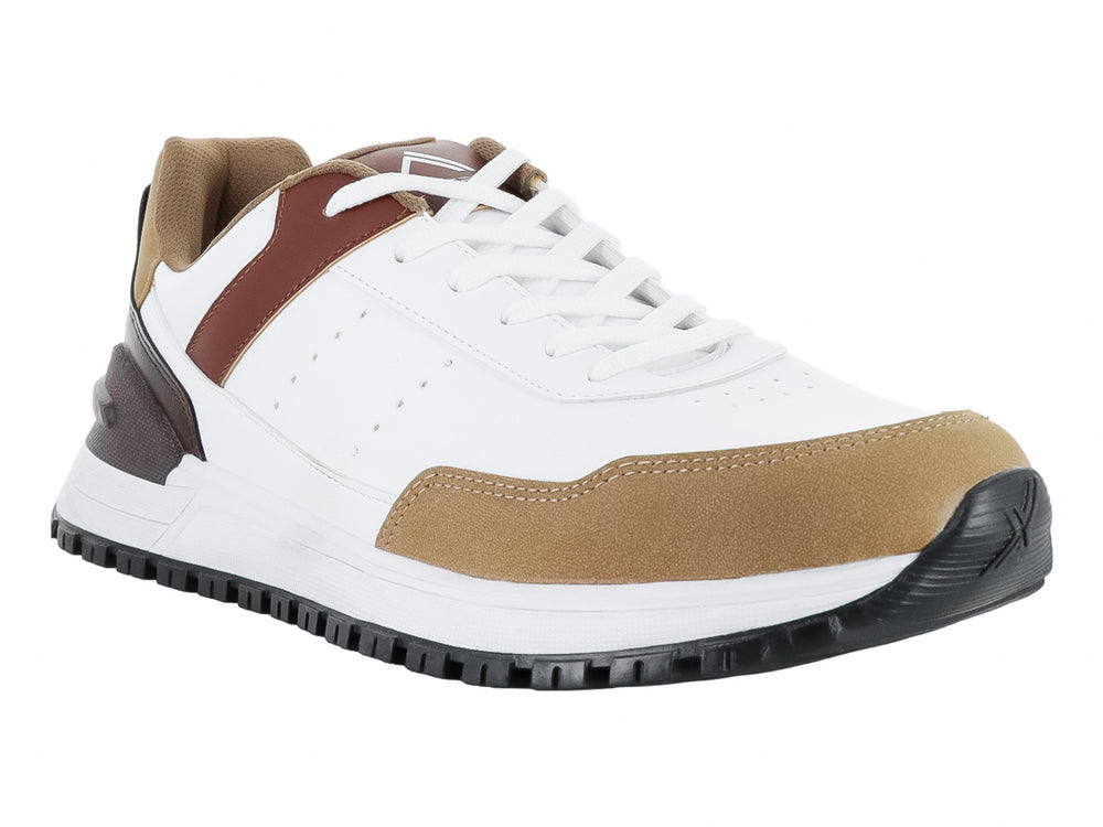 Tenis deportivos Clasben color blanco y camel con suela negra dentada.