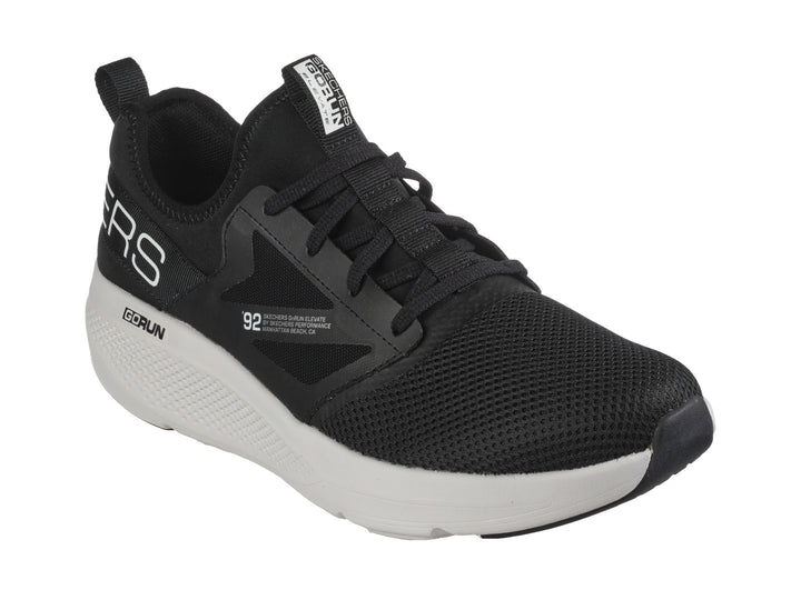 Tenis deportivos Skechers Go Run Elevate en color negro con suela blanca y detalles en blanco.