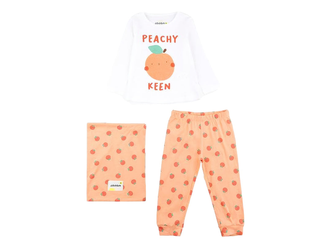 Conjunto de pijama infantil blanco y durazno con estampado de duraznos y texto Peachy Keen.