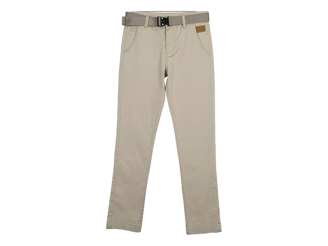 Pantalón color beige para niño con cinturón a juego, estilo casual.
