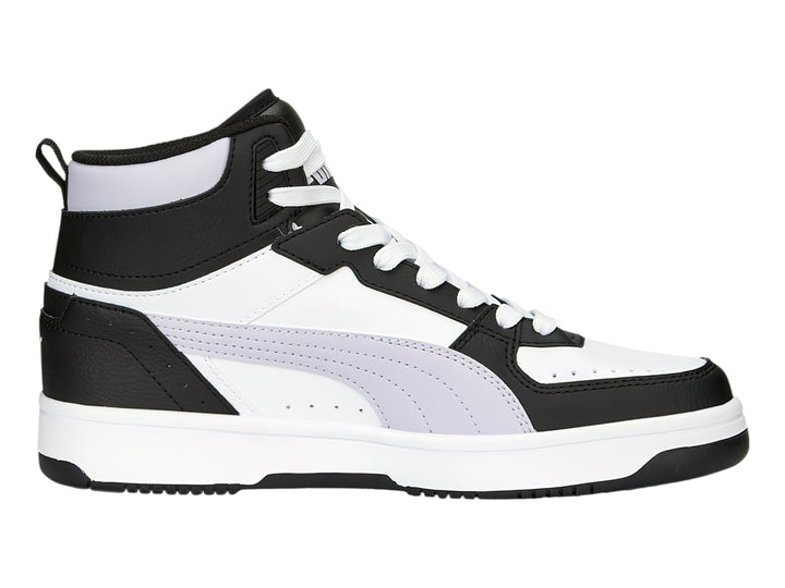 Tenis PUMA Rebound Joy de bota alta en colores blanco, negro y lavanda con suela blanca.