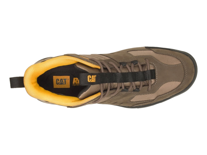 Botas Caterpillar color marrón con detalles en amarillo y suela negra, estilo deportivo de corte medio.