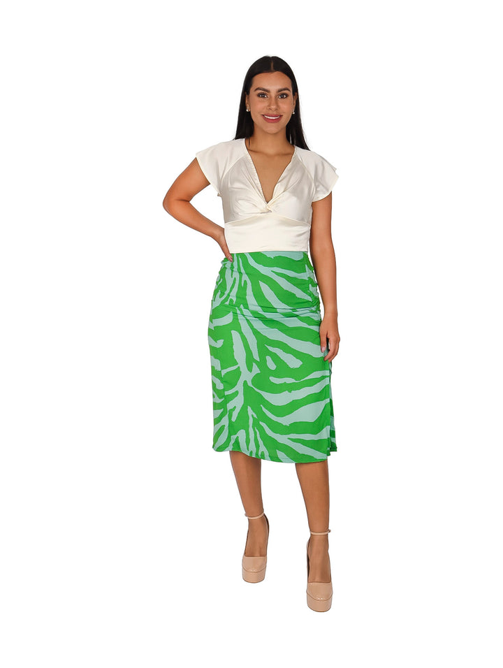 Falda verde con estampado de cebra en tonos verde claro para baile.