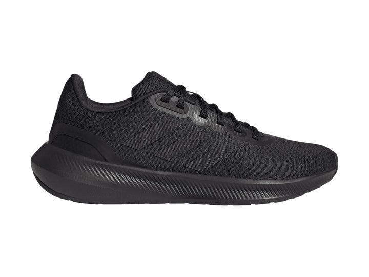Tenis Adidas Runfalcon 3.0 en color negro total con malla transpirable y suela texturizada.
