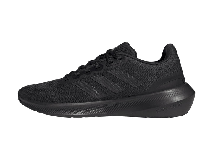Tenis Adidas Runfalcon 3.0 en color negro total con malla transpirable y suela texturizada.