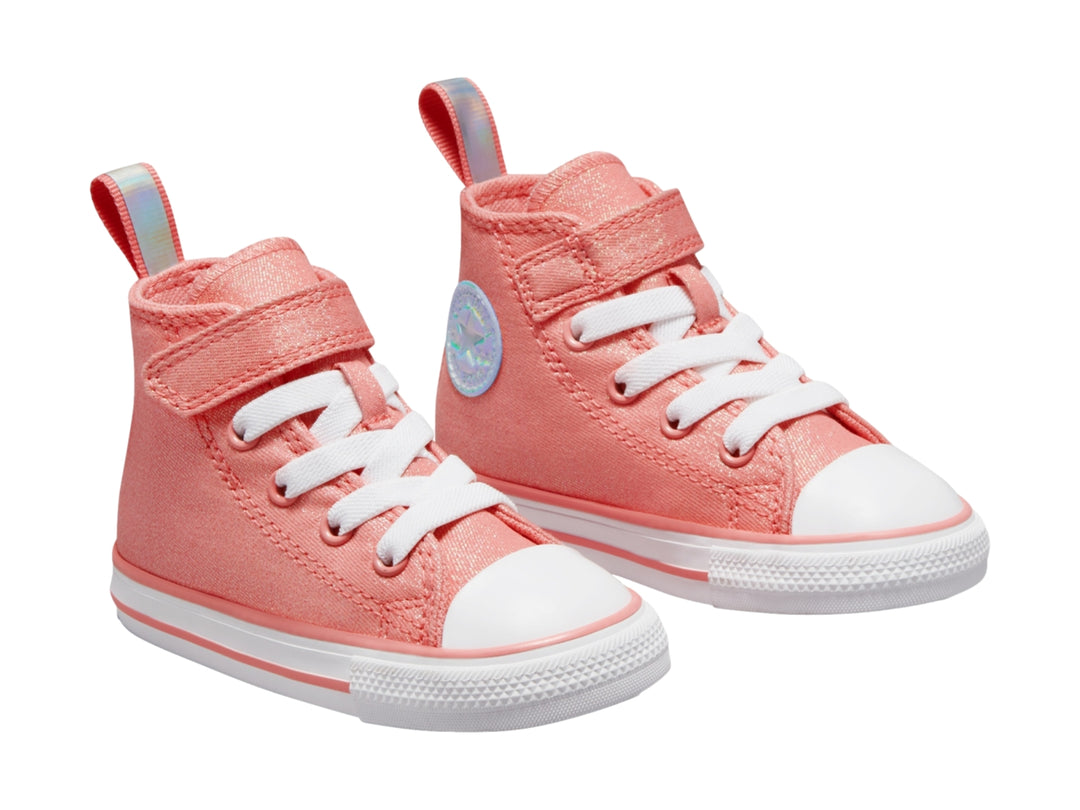 Tenis Converse Chuck Taylor All Star de bota en color rosa con suela y agujetas blancas.