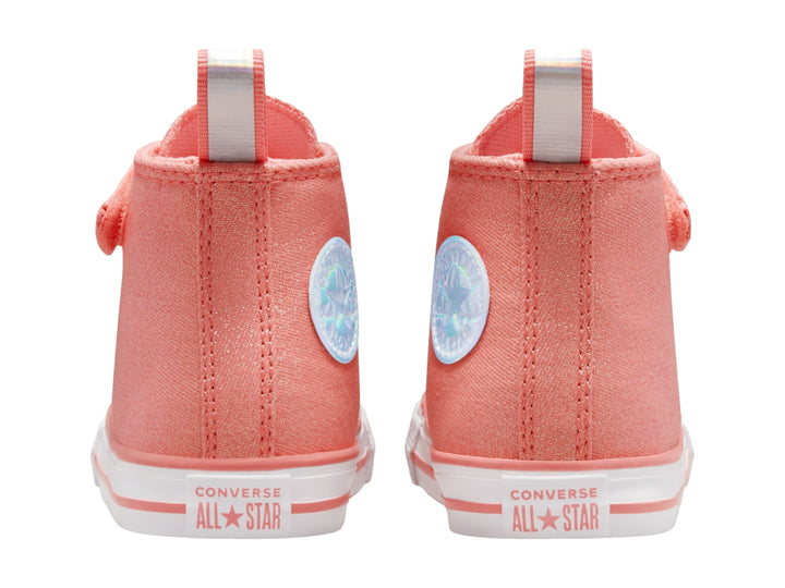 Tenis Converse Chuck Taylor All Star de bota en color rosa con suela y agujetas blancas.