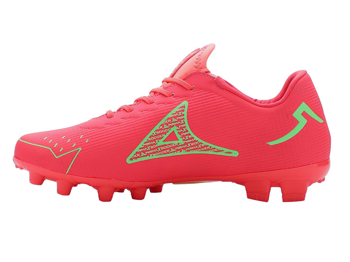 Par de zapatos de fútbol Pirma Brasil en color carmín con detalles en neón y suela de tacos.