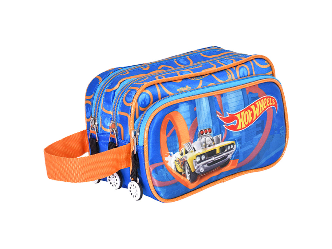 Estuche lapicera azul de Hot Wheels con detalles en naranja y estampado de auto.