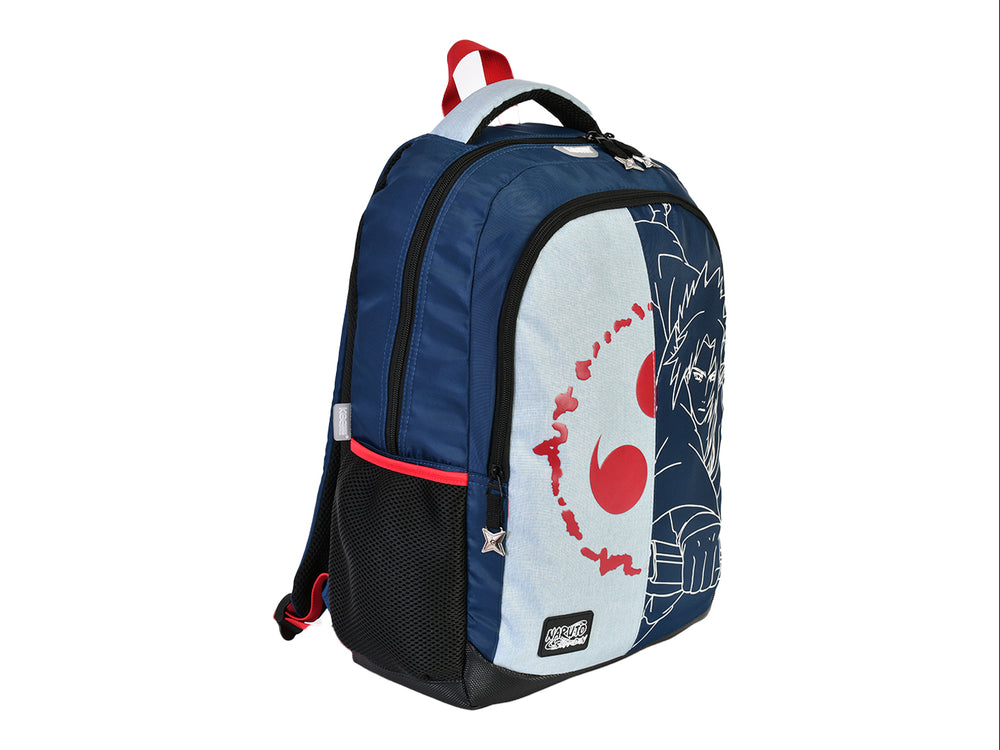 Mochila escolar azul marino y blanca con diseño de personaje de Naruto y detalles en rojo.