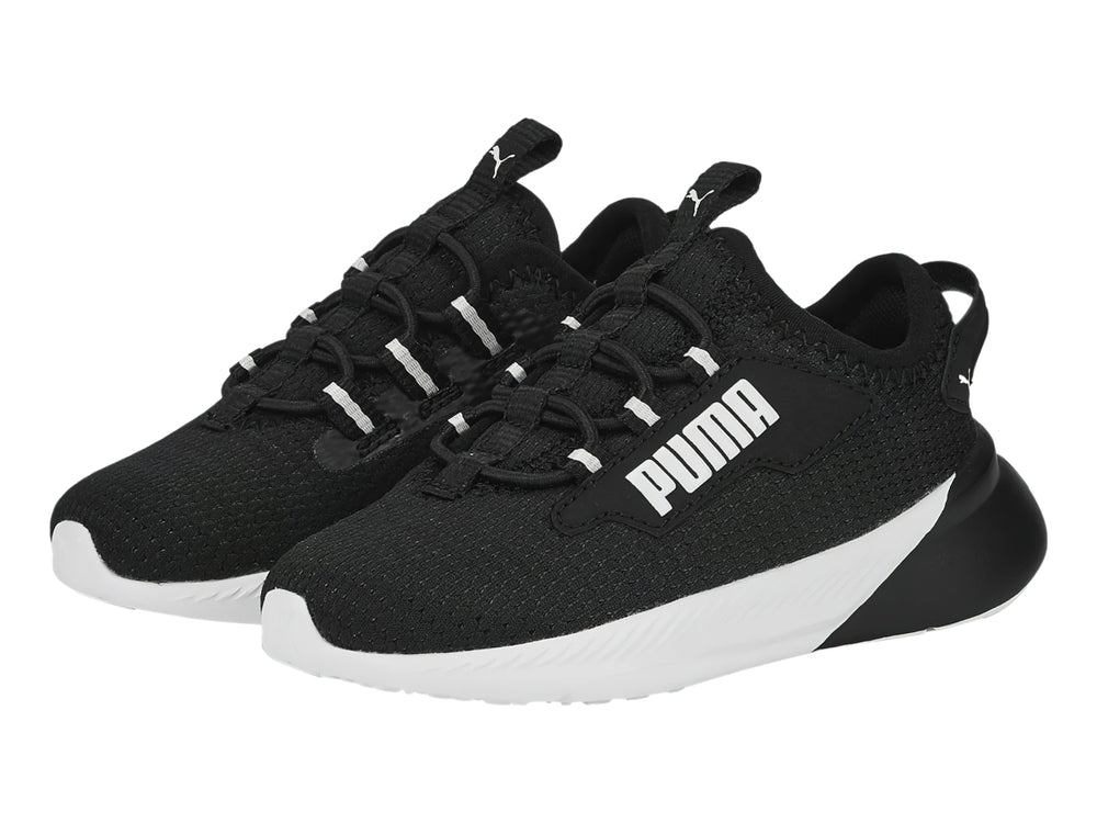 Tenis deportivos PUMA Retaliate 2 en color negro con suela blanca y detalles en blanco.