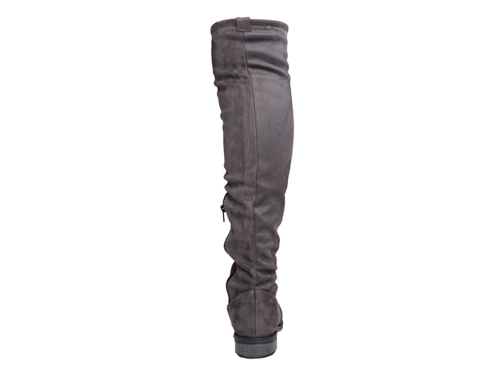 Bota alta de color gris con suela plana y acabado mate para mujer.