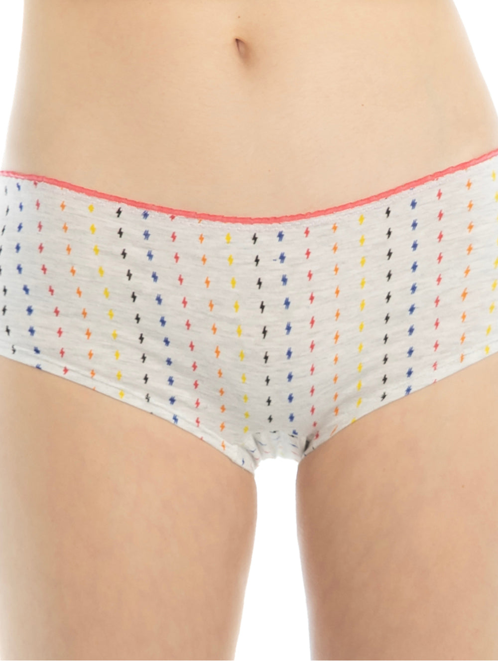 Set de tres boxers para mujer: uno coral sólido y dos blancos con estampados de rayos y yin-yang.