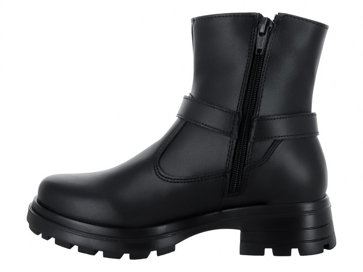 Botas negras para niño o niña con detalles de estrellas plateadas, correa con hebilla y suela gruesa dentada.