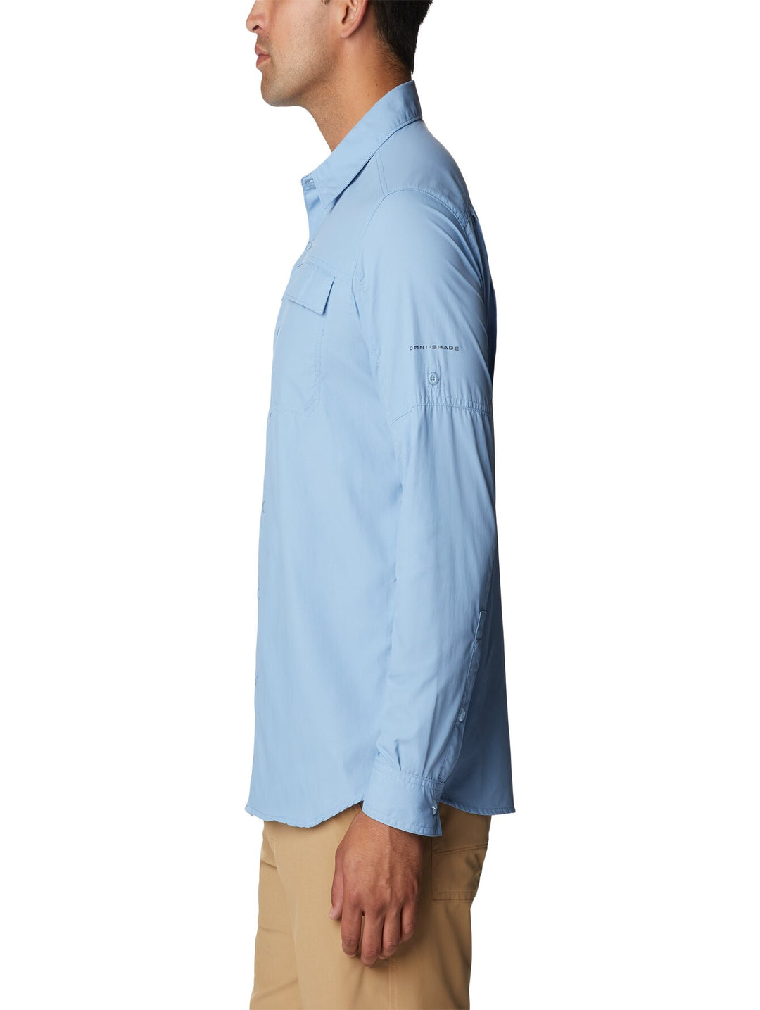 Camisa Columbia de manga larga en color azul claro Jet Stream con bolsillos en el pecho.