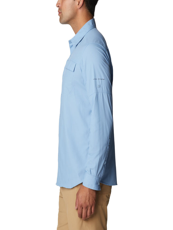 Camisa Columbia de manga larga en color azul claro Jet Stream con bolsillos en el pecho.