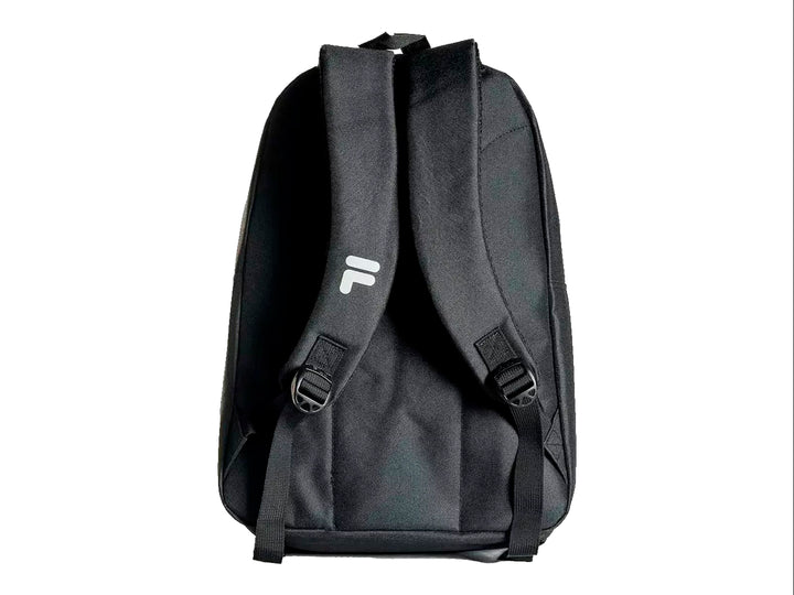 Mochila escolar FILA de color negro con logotipo blanco y detalles en blanco, diseño deportivo y moderno.