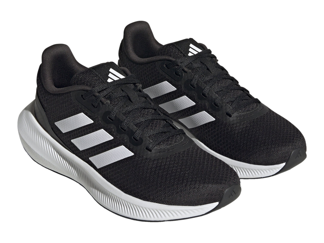 Tenis deportivos Adidas Runfalcon 3.0 color negro con suela y franjas blancas.