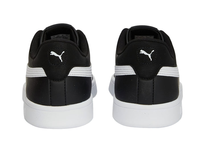 Tenis PUMA Smash 3.0 L en color negro con franja lateral y suela en color blanco.