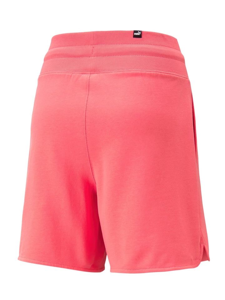 Shorts deportivos PUMA en color rosa con cintura elástica y cordón ajustable.