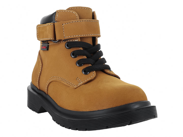 Bota para Niño color miel con cordones y suela negra.