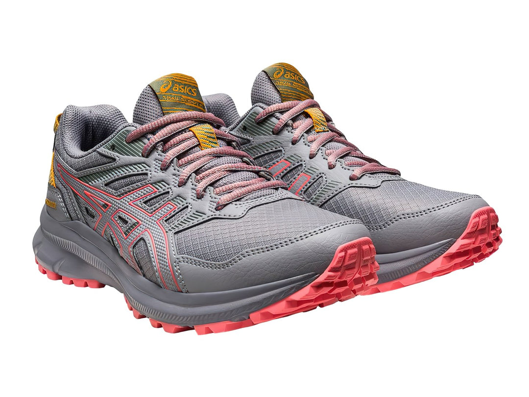 Tenis deportivos ASICS Trail Scout 2 color gris con detalles en papaya y suela para trail.