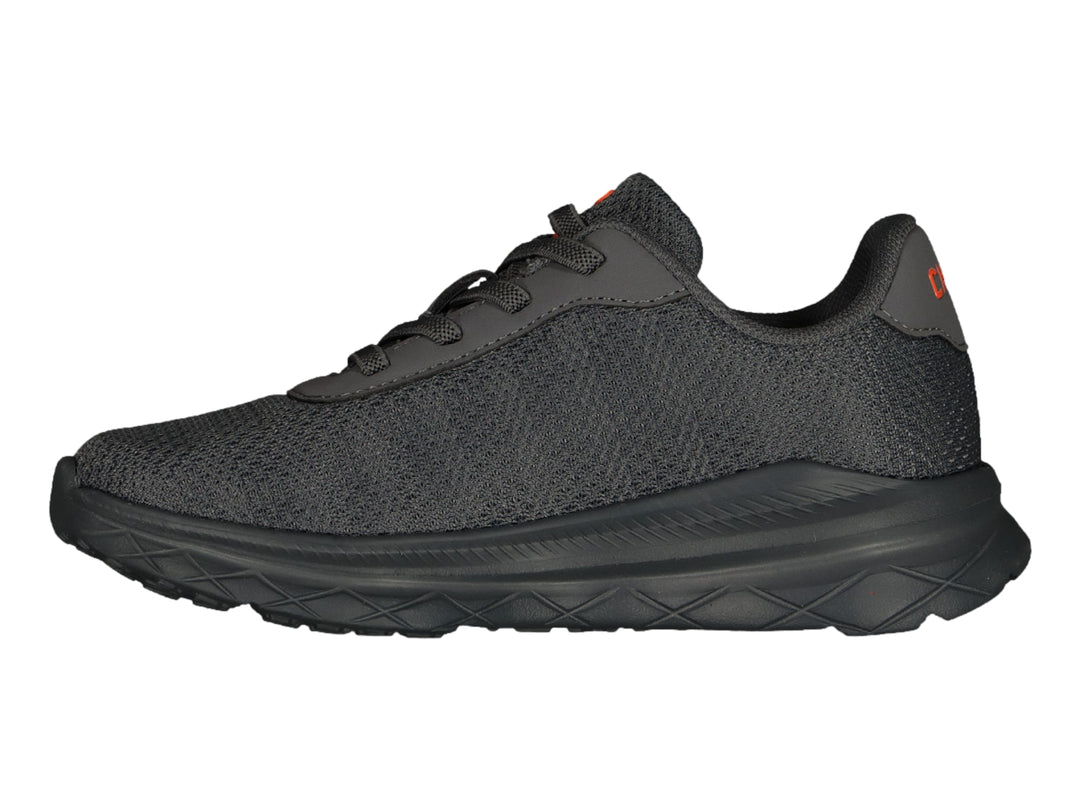 Tenis deportivos Charly color gris con suela negra y logotipo naranja.