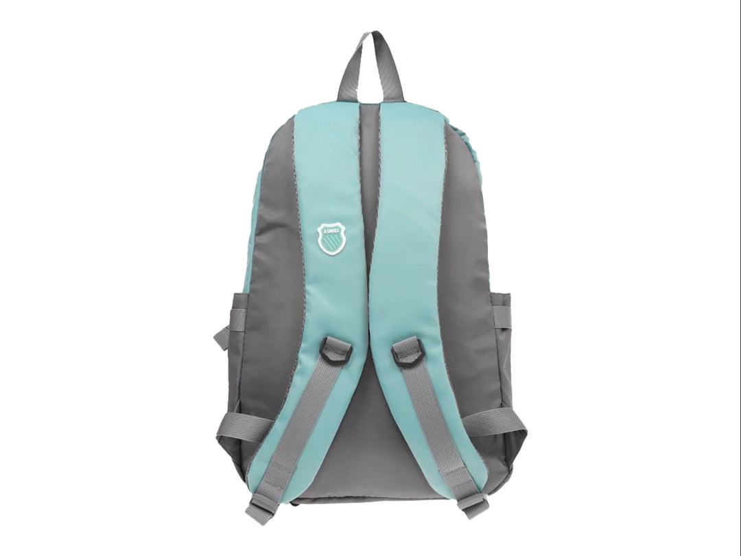 Mochila escolar K-Swiss color verde y gris con logotipo frontal y bolsillo delantero.