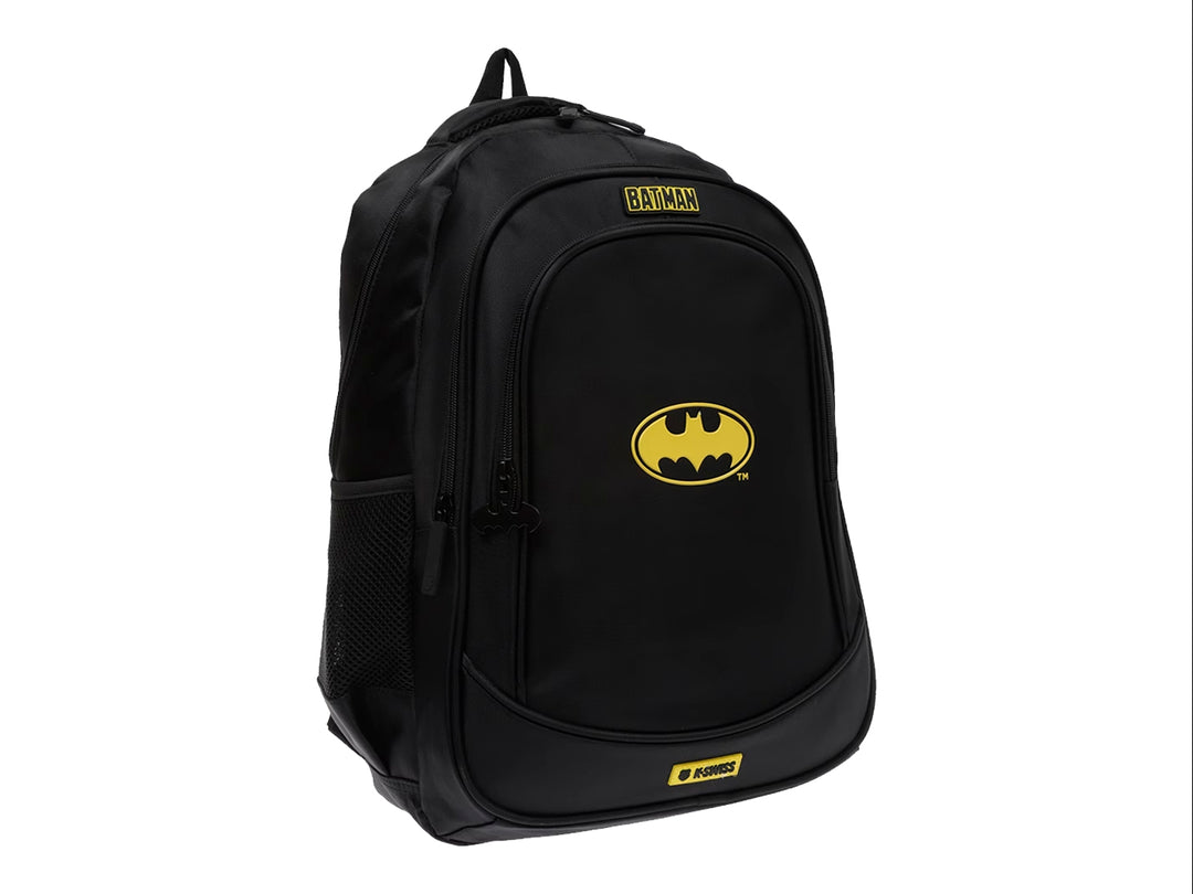 Mochila negra K-Swiss con logotipo amarillo de Batman en el centro.