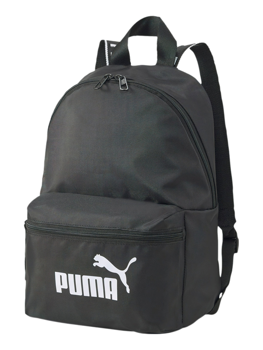 Mochila escolar PUMA de color negro con logotipo blanco en el bolsillo frontal.