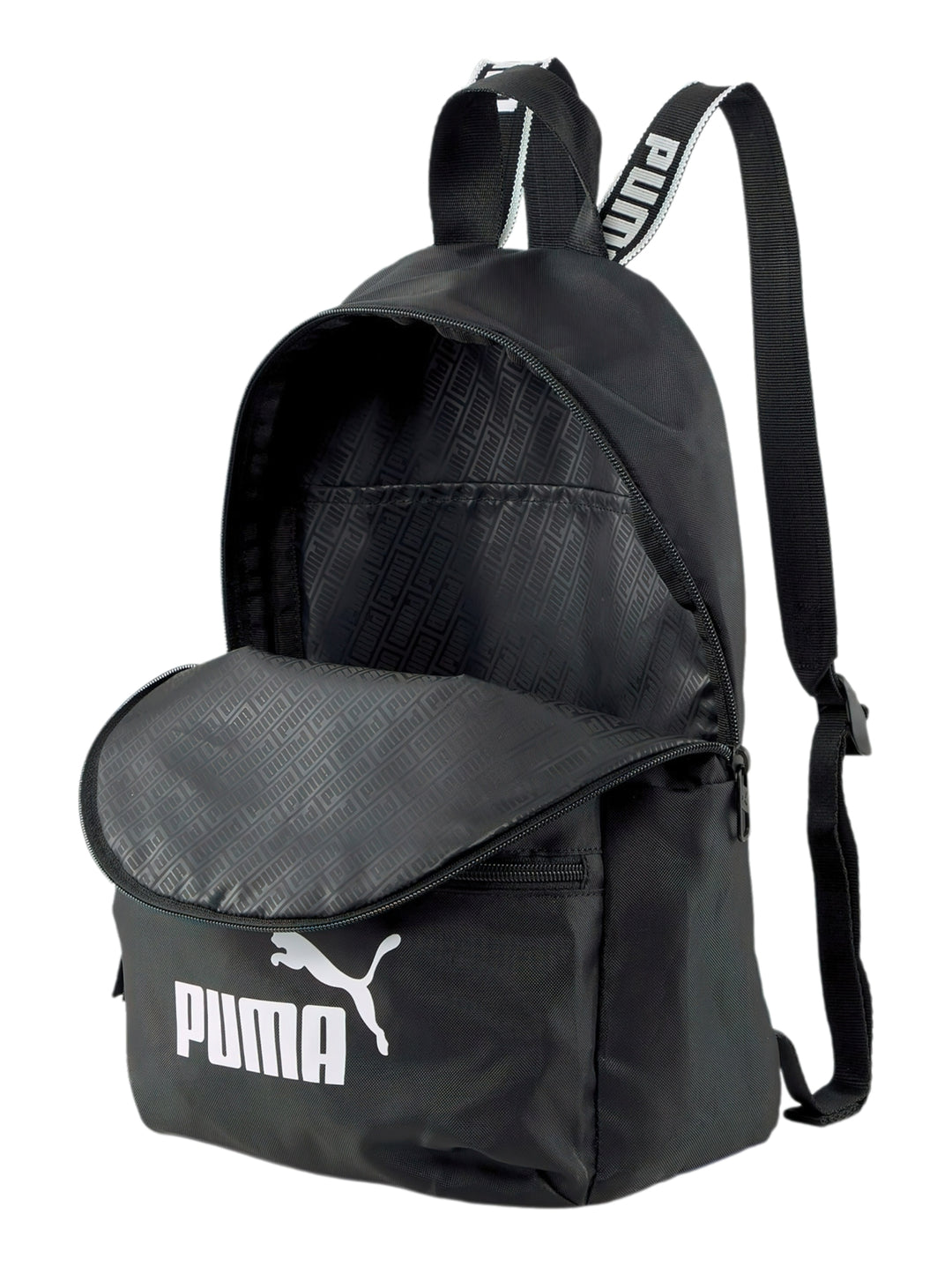 Mochila escolar PUMA de color negro con logotipo blanco en el bolsillo frontal.