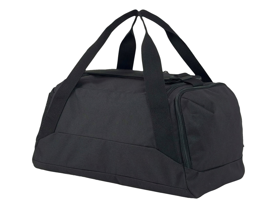 Bolsa de deporte PUMA Fundamentals XS en color negro con logotipo blanco y asas superiores.