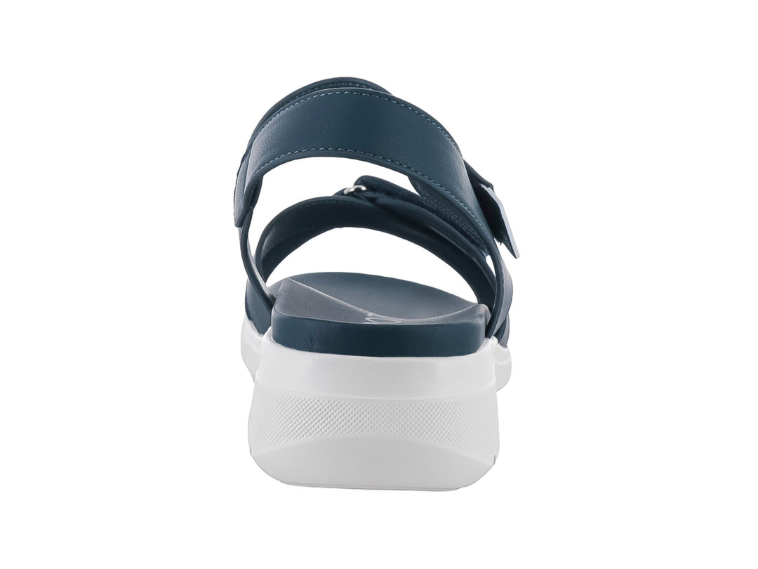 Sandalia ROZE color azul navy con suela blanca y cierres de velcro para niños.