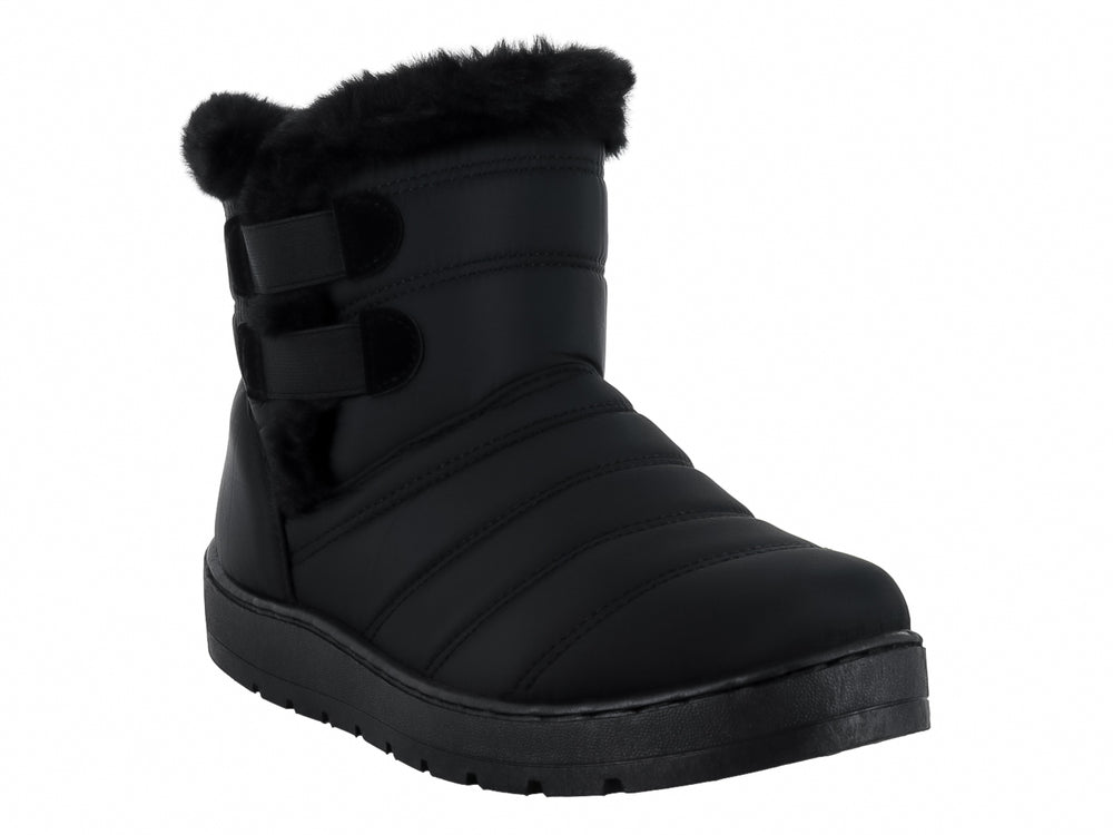 Bota para nieve de color negro con forro de peluche y correas ajustables.