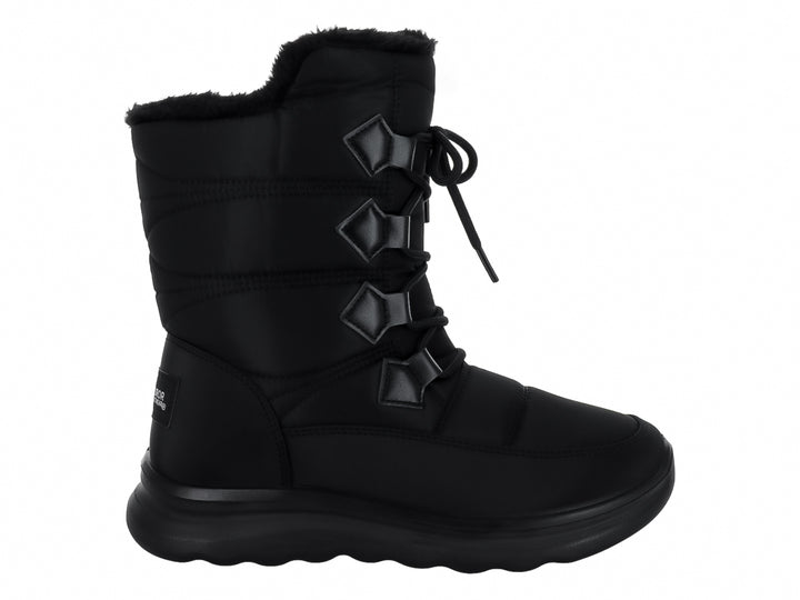Bota de invierno color negro con forro de piel sintética y suela gruesa.