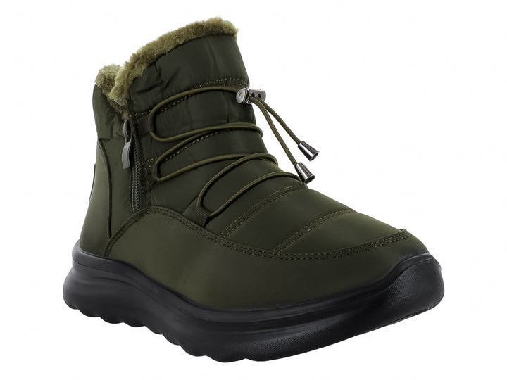 Botas Furor color verde olivo con forro interior térmico, cierre lateral y suela negra gruesa.