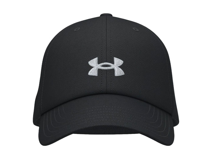 Gorra deportiva Under Armour de color negro con logotipo blanco frontal y visera curva.