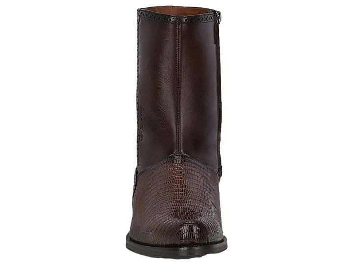 Bota Cuadra de piel de lagarto teju en color café con acabado elegante y textura escamosa.