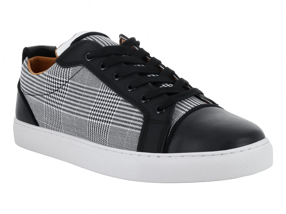 Tenis casuales Platini con diseño de cuadros en gris y negro, detalles sintéticos negros y suela blanca.