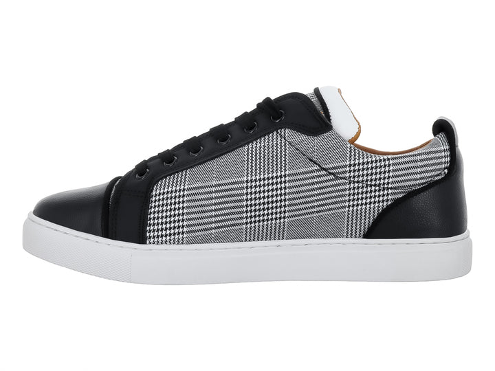 Tenis casuales Platini con diseño de cuadros en gris y negro, detalles sintéticos negros y suela blanca.