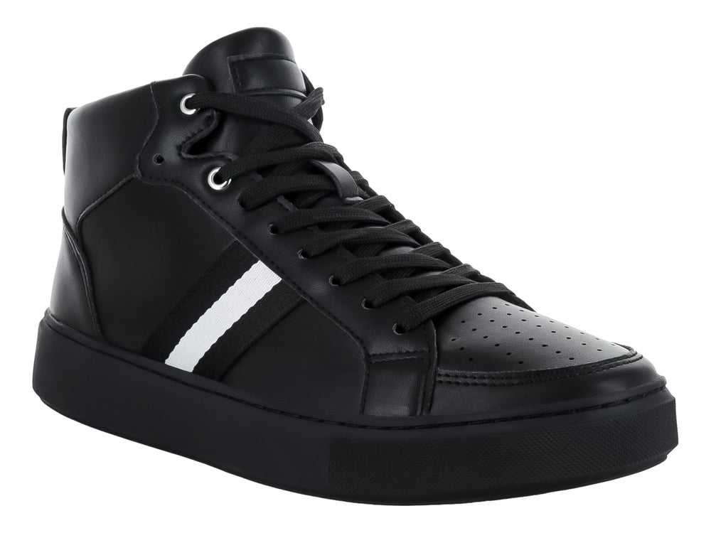 Tenis tipo bota color negro con una franja blanca lateral y suela negra.